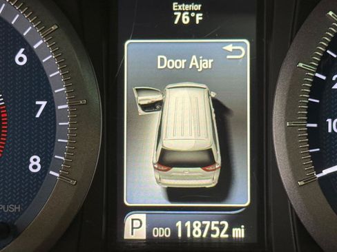 Used 2017 Toyota Sienna XLE w/ XLE Navigation Package AWD/4WD image 15