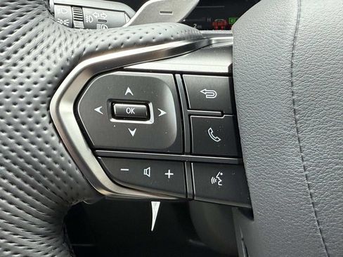 Used 2026 Lexus TX 500h AWD w/ Technology Package image 18