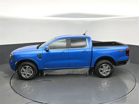 Used 2025 Ford Ranger Lariat w/ Chrome Accent Package image 41
