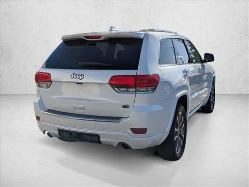 Used 2017 Jeep Grand Cherokee Overland image 5