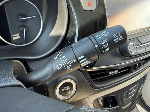 Used 2019 Buick Envision Premium image 22