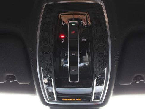 Used 2022 Audi A8 L 3.0T image 23