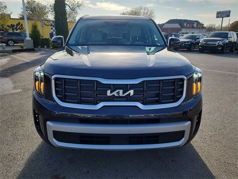 New 2025 Kia Telluride S image 9