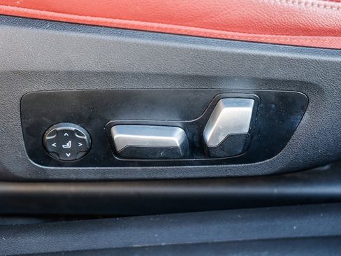 Used 2023 BMW M440i Convertible w/ Premium Package image 19