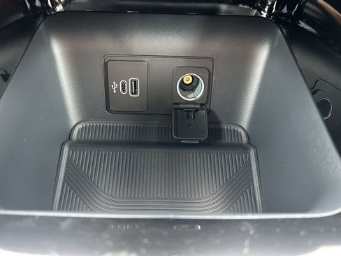New 2026 Ford Explorer Platinum RWD image 7