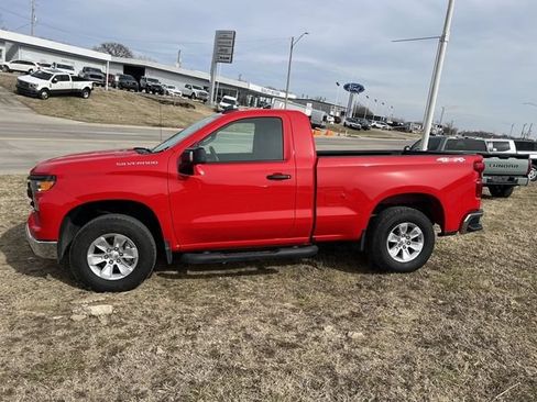 Used 2025 Chevrolet Silverado 1500 W/T w/ WT Safety Package AWD/4WD image 3
