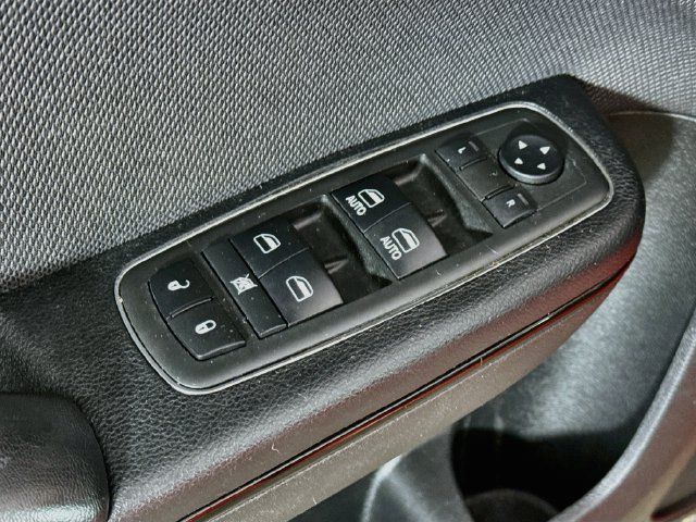 Used 2018 Dodge Charger SXT w/ Blacktop Package RWD image 23