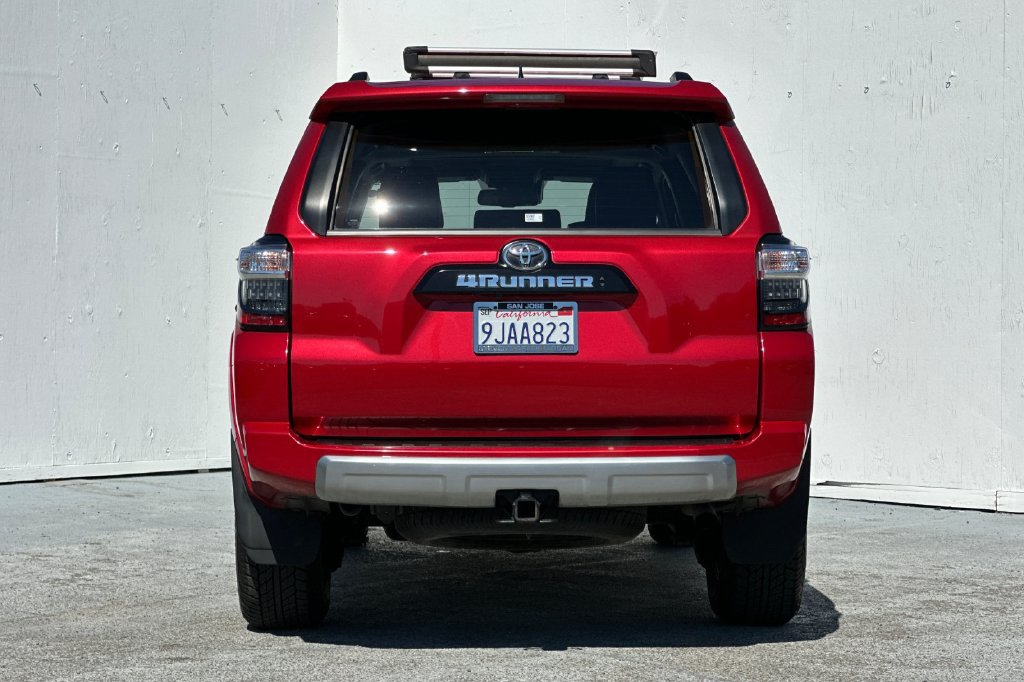 Used 2023 Toyota 4Runner TRD Off-Road Premium w/ Moonroof Package AWD/4WD image 4