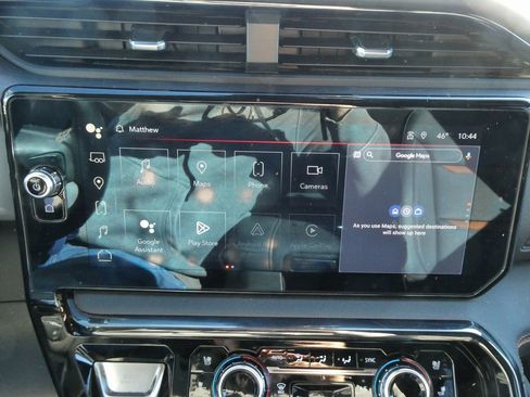 Used 2024 GMC Sierra 2500 AT4 w/ Technology Package image 28