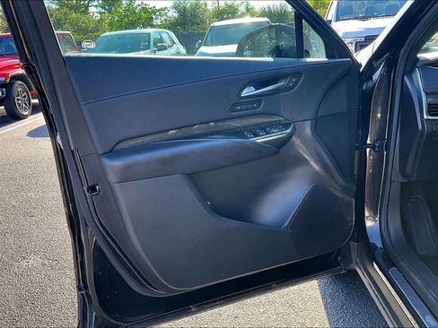 Used 2022 Cadillac XT4 Sport w/ Enhanced Visibility Package AWD/4WD image 20