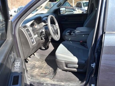 Used 2019 RAM 1500 Express image 17