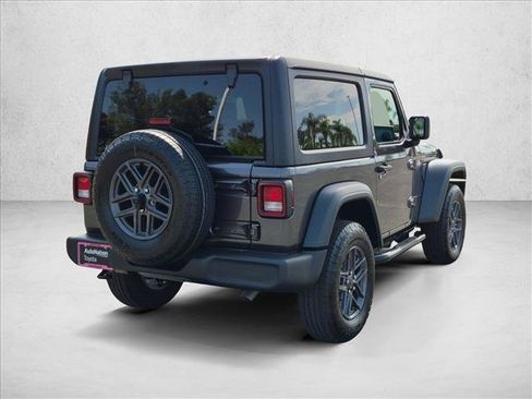 Used 2025 Jeep Wrangler Sport AWD/4WD image 5