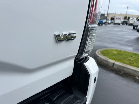 Used 2021 Toyota Tacoma TRD Off-Road w/ TRD Premium Off Road Package image 35