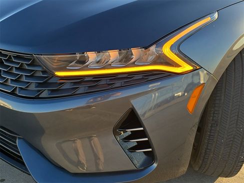 Used 2023 Kia K5 LXS image 29