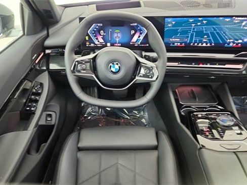 Used 2026 BMW 530i image 36