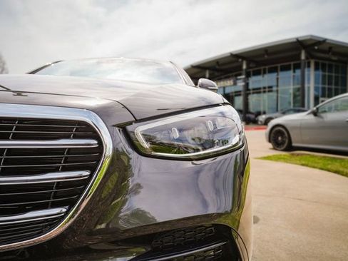 Certified 2022 Mercedes-Benz S 500 4MATIC image 6