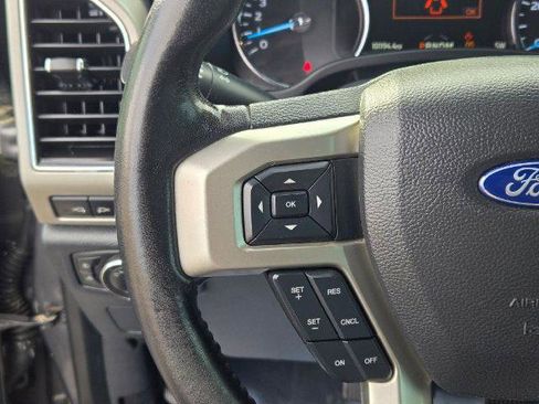 Certified 2022 Ford F250 Lariat w/ Snow Plow Prep Package image 19