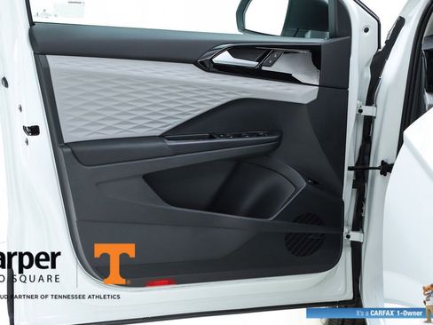 Used 2022 Volkswagen Taos S image 18