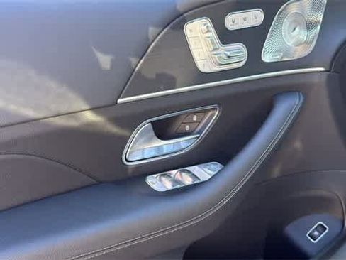 Certified 2025 Mercedes-Benz GLS 450 4MATIC image 16