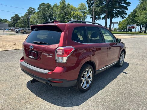 Used 2017 Subaru Forester 2.5i Touring w/ Popular Package #2 AWD/4WD image 5