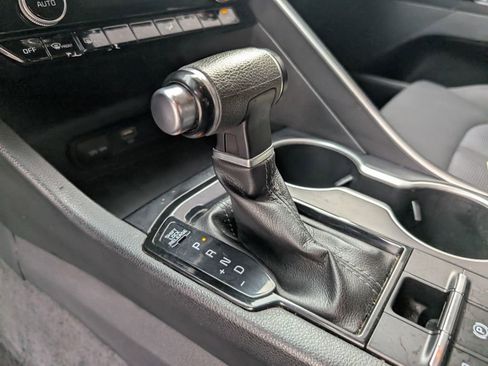 Used 2022 Kia K5 LXS image 22