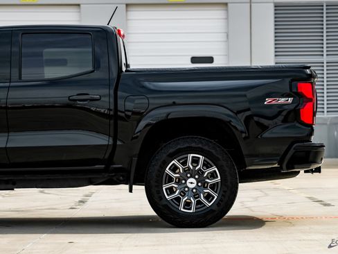 Used 2024 Chevrolet Colorado Z71 w/ Z71 Convenience Package 2 image 7