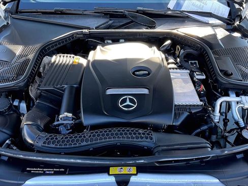 Used 2018 Mercedes-Benz C 300 Sedan image 9