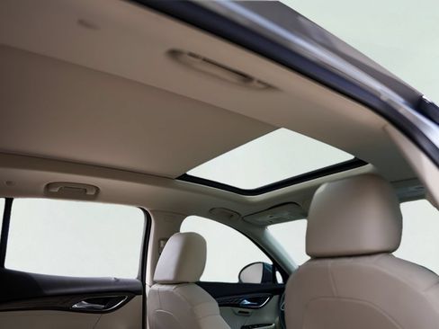 Used 2023 Buick Envision Avenir FWD image 34