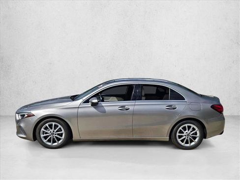 Used 2021 Mercedes-Benz A 220 image 9