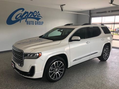 Used 2021 GMC Acadia Denali w/ Denali Ultimate Package AWD/4WD image 1