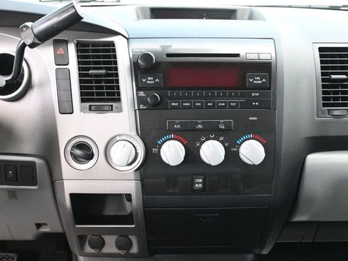 Used 2012 Toyota Tundra 4x4 Double Cab w/ Tow Pkg image 14