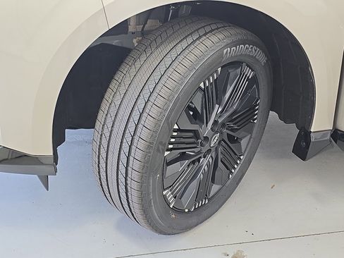 New 2026 Nissan Murano Platinum image 33