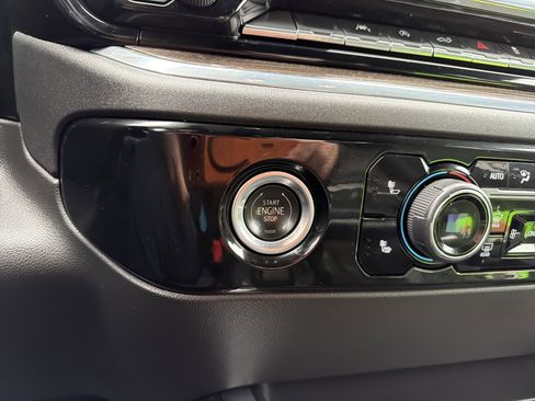 Used 2023 Chevrolet Silverado 1500 LT Trail Boss w/ Protection Package image 19