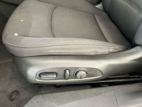 Used 2021 Chevrolet Malibu LT FWD image 12