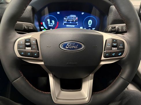 New 2026 Ford Explorer Active w/ Active Comfort Package AWD/4WD image 36