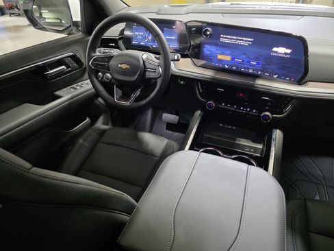 New 2026 Chevrolet Suburban LT w/ Comfort Package image 20