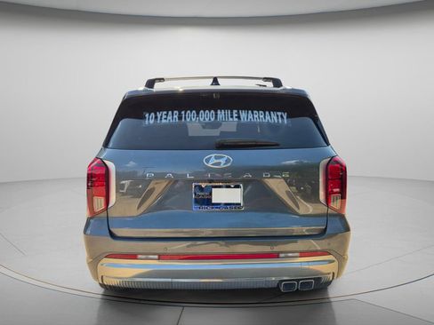 Used 2024 Hyundai Palisade Calligraphy FWD image 5