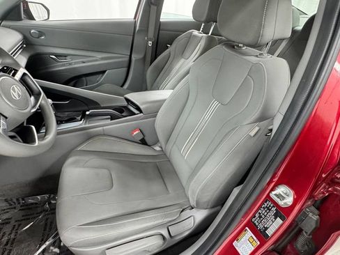 Used 2024 Hyundai Elantra SEL FWD image 10