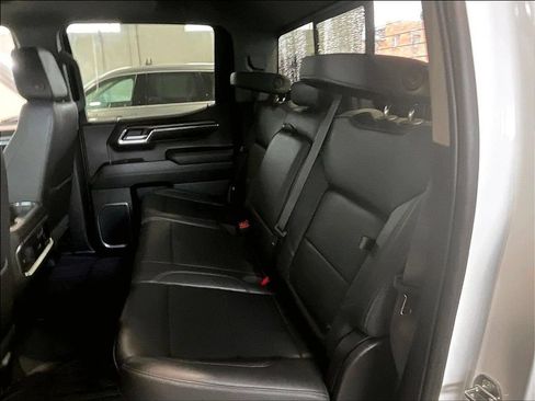 Used 2023 GMC Sierra 1500 SLT w/ SLT Premium Package AWD/4WD image 15