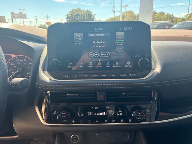 Used 2023 Nissan Rogue SL w/ SL Premium Package FWD image 24