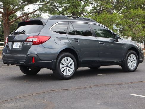 Used 2019 Subaru Outback 2.5i Premium AWD/4WD image 5