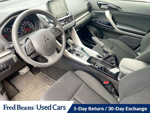 Used 2022 Mitsubishi Eclipse Cross LE image 9