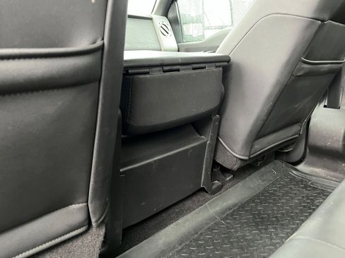 Used 2011 Ford F350 Lariat w/ Lariat Interior Pkg image 13