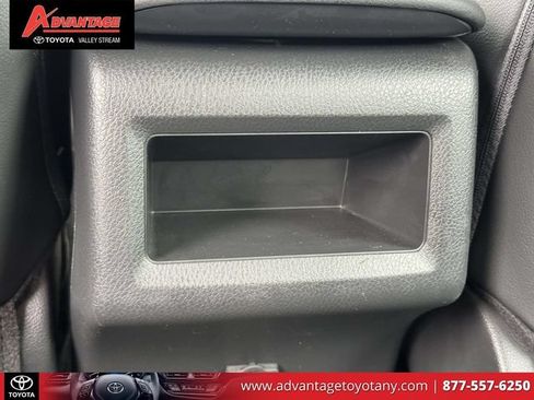 Used 2024 Toyota Camry SE w/ Cold Weather Package FWD image 16