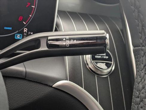 Used 2026 Mercedes-Benz GLC 300 image 12