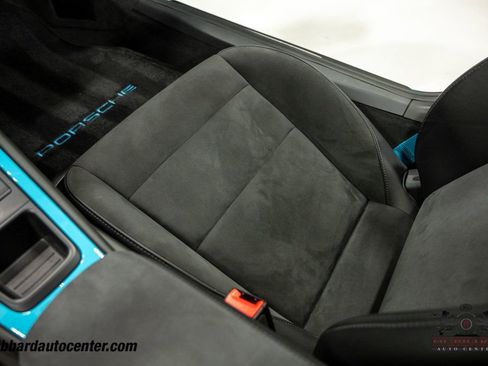 Used 2021 Porsche 718 Boxster Spyder RWD image 25