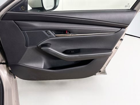 Used 2025 MAZDA MAZDA3 s image 32