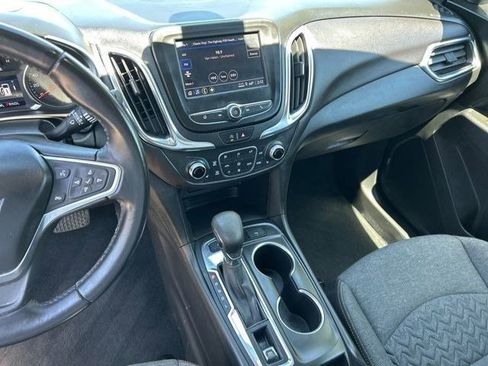Used 2022 Chevrolet Equinox LT AWD/4WD image 22