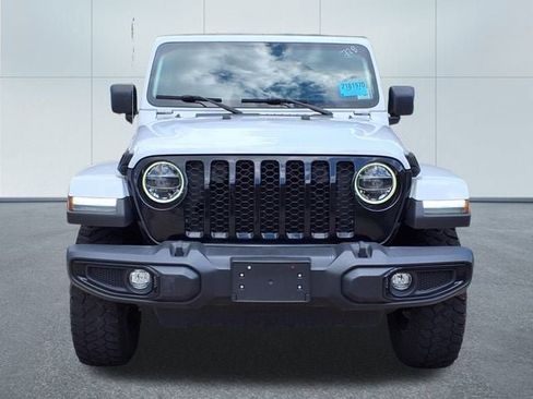 Used 2021 Jeep Gladiator Willys image 24
