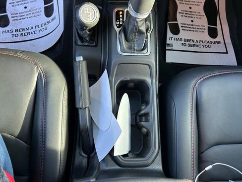 Used 2024 Jeep Gladiator Rubicon w/ Technology Group image 20